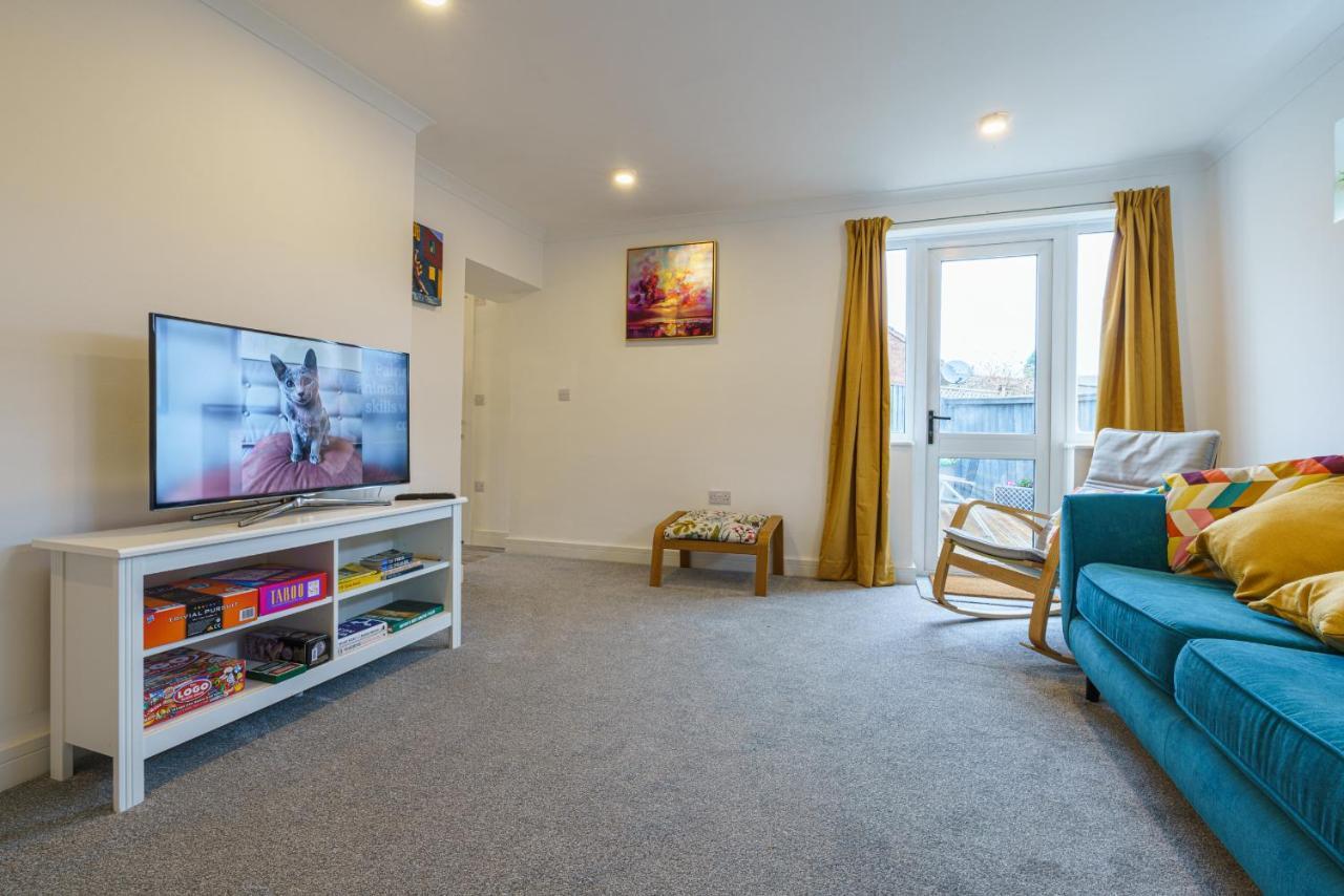 Private Deck With Newly Refurbished Flat Attached! Apartman Cirencester Kültér fotó